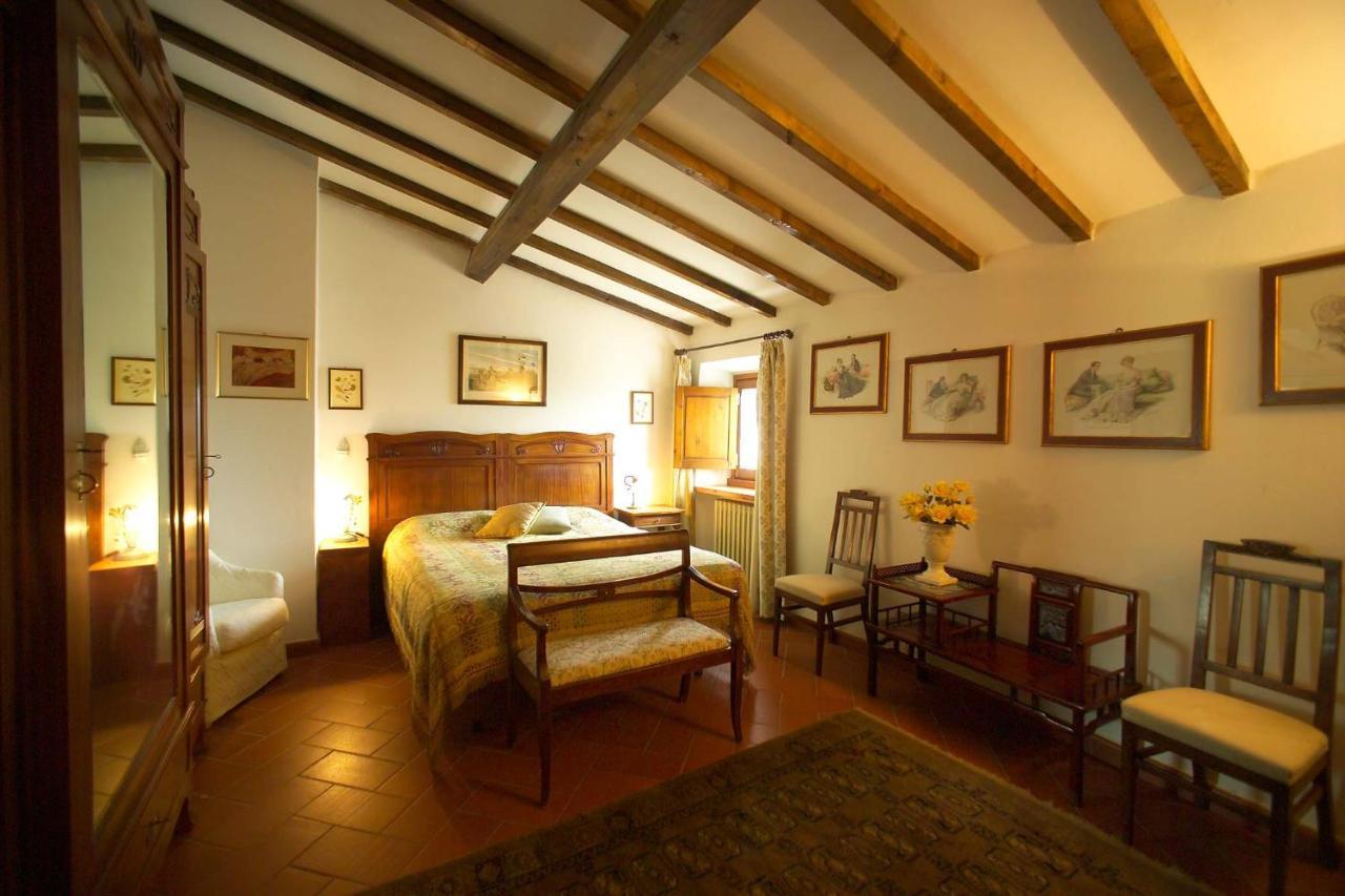 Bed and Breakfast I Trebbiali Реджелло Экстерьер фото